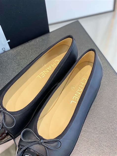 chanel a g02819|Ballet flats .